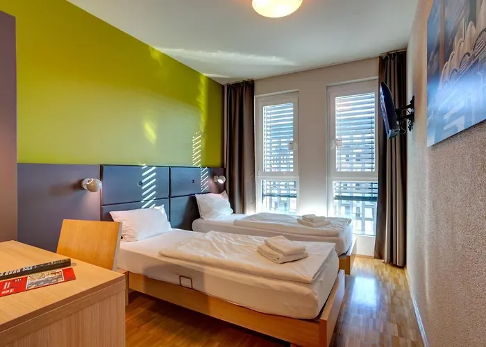 Meininger Frankfurt/main Messe 3* 美因河畔法兰克福